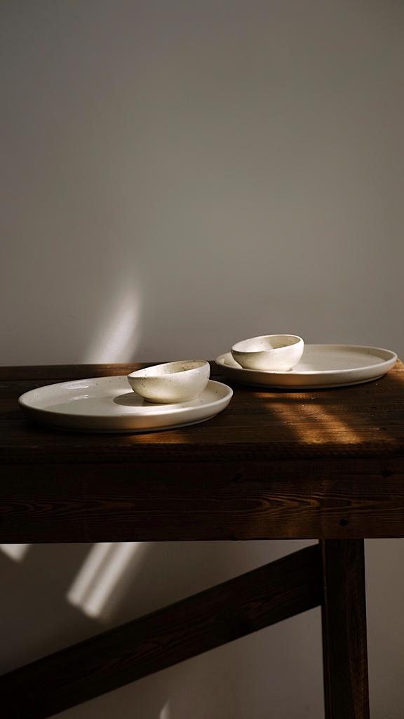 "Quinta" Sauce Boat with Slanted Rim